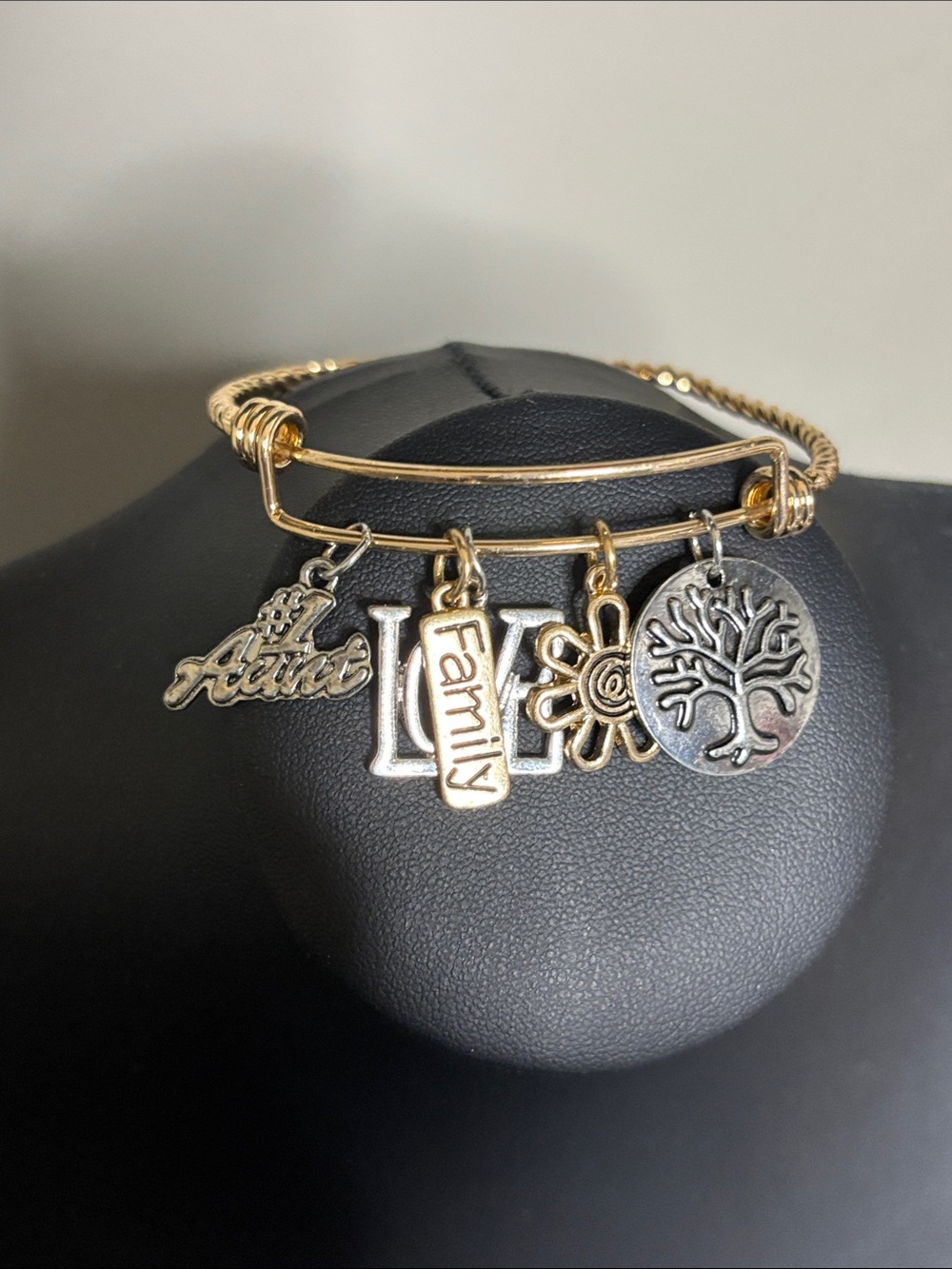 #1 Aunt Gold Tone Family & Tree Charm Adjustable Bangle Bracelet